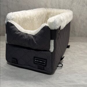 Petsfit Quilted Pet Carrier with Plush Lining